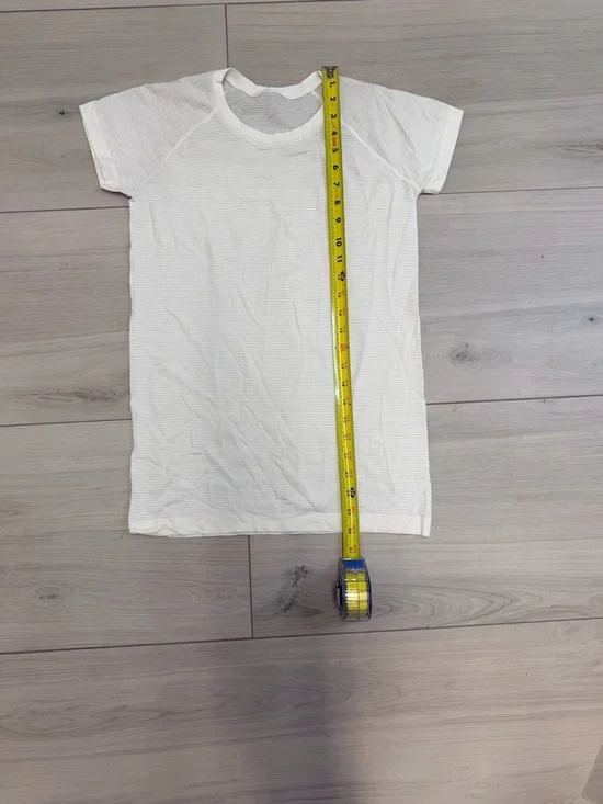 Lululemon + Basic Athletic 3 Pack BUNDLE Short Sleeve Running Shirts Sz M/L - Picture 6 of 10